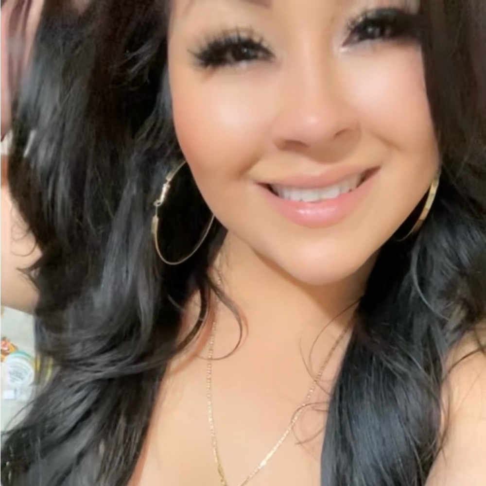 Meet your Posher, Domanique